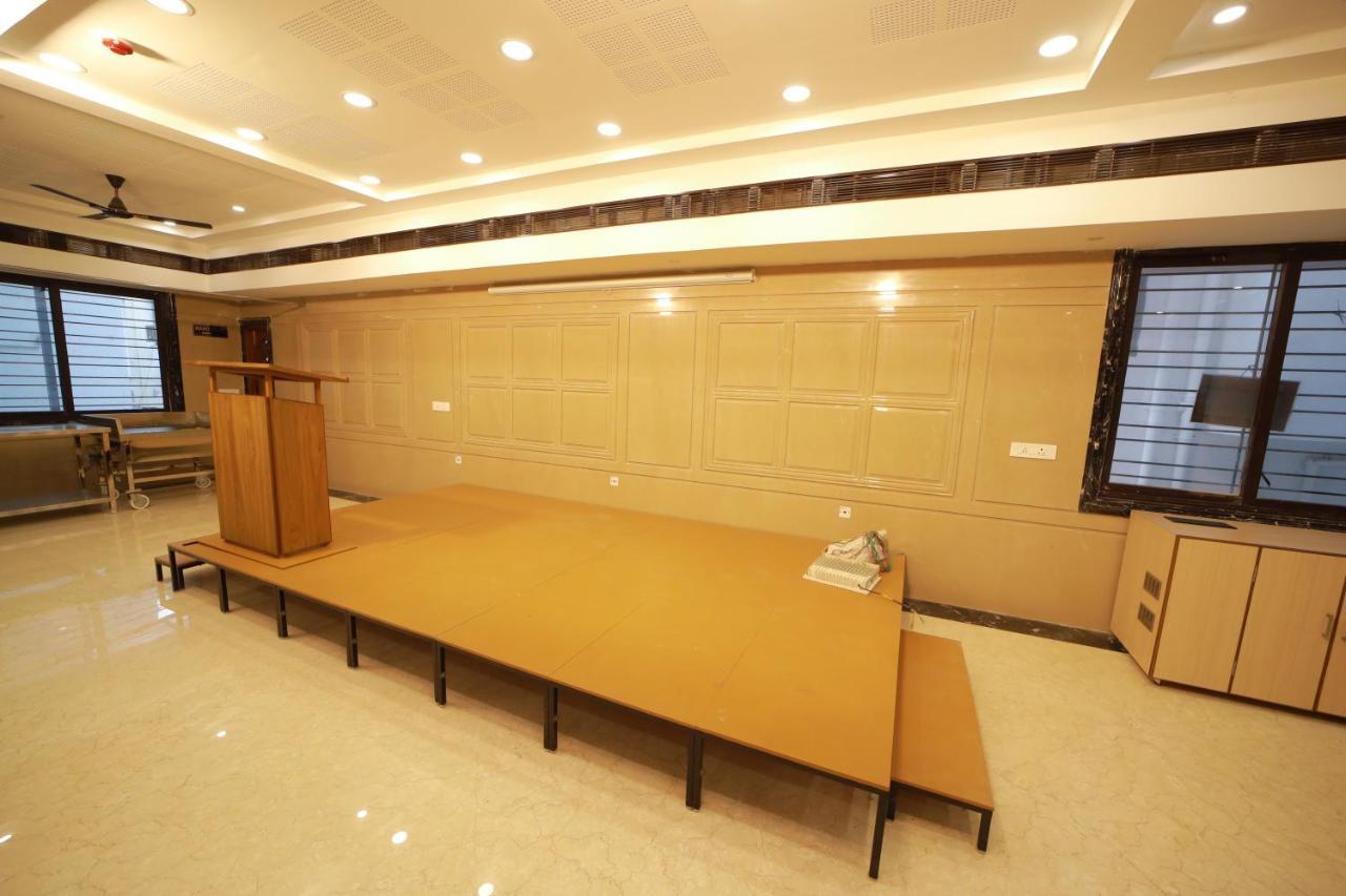 Majestic Hotel Madurai Εξωτερικό φωτογραφία
